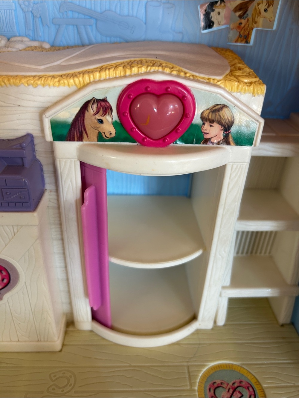 2003 Loving Family Stable - Picture 5 of 10